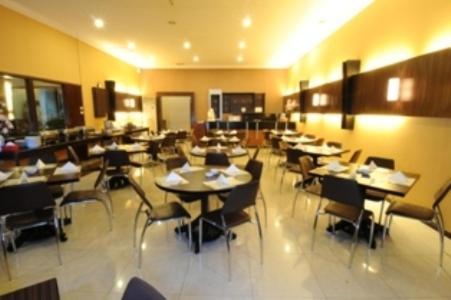 Hotel Kapuas Dharma Pontianak Exterior photo